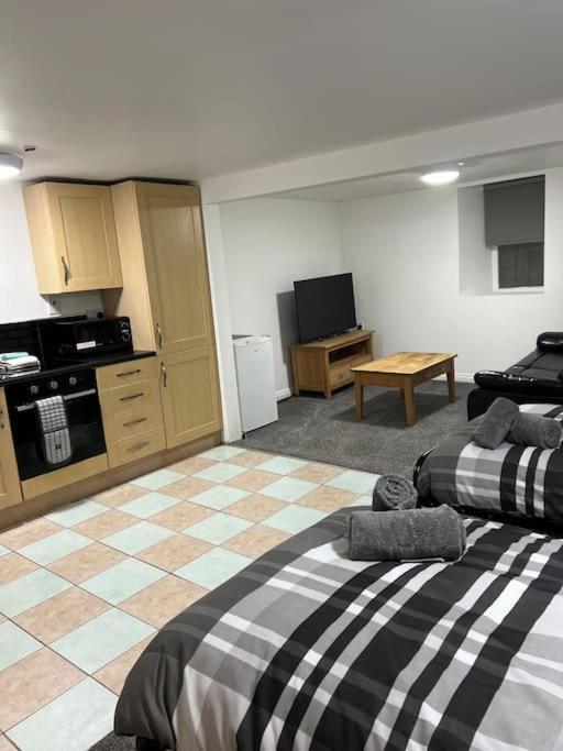 Studio Flat Twin - Town Centre Merthyr Tydfil Ngoại thất bức ảnh